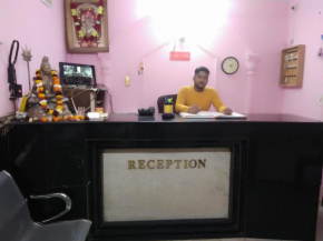 Hotel Raj Hans Dx